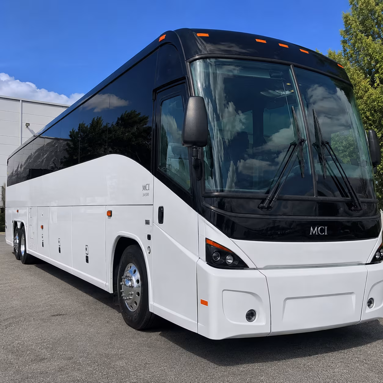 airport shuttle buses to oak sfo and sjc for government and military groups